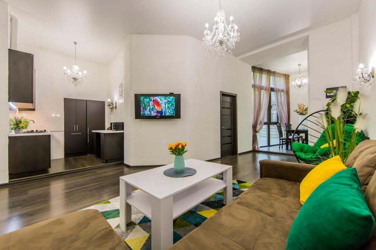 2К Квартира Поруч Із Майданом Незалежності Kyiv Exterior photo