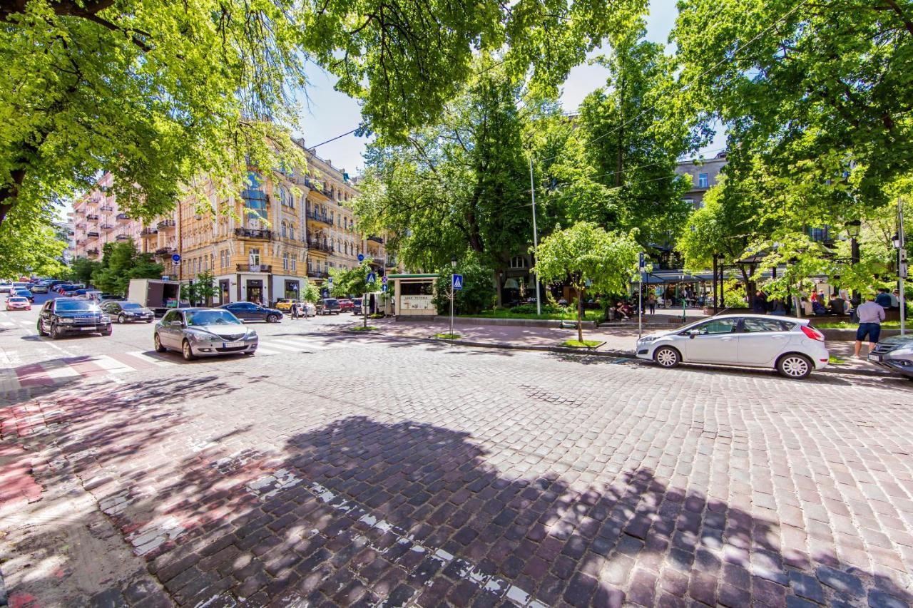 2К Квартира Поруч Із Майданом Незалежності Kyiv Exterior photo